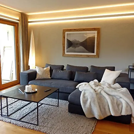 Champfer Apartment *